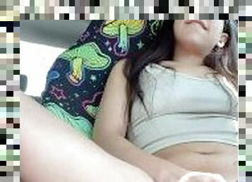 masturbare-masturbation, orgasm, public, pasarica, amatori, bunaciuni, adolescenta, cu-degetelul, masina, solo