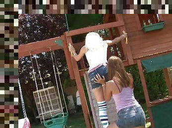 Teen friends get naked in the backyard and share his dick