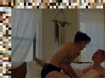 Tattooed fag amateur licks girlfriends pussy at home