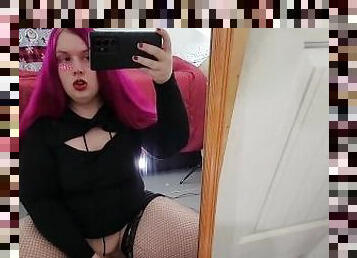 Hot BBW Tranny Jerks Off In A Mirror