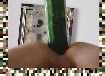 sweet transgirl @Mia-Emilia sticks a 25cm cucumber