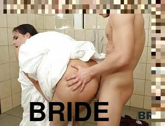 BRIDE4K. Bride Needs Cock Before Wedding