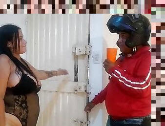 Flashing my lingerie to a random delivery man: For the first time I flash my ass and show my big tits to a stranger