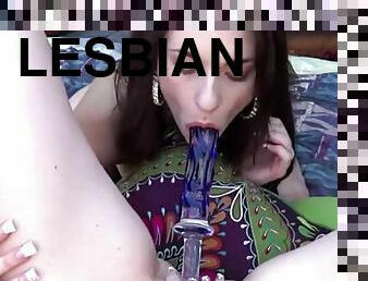 Hottie Lesbian Play with Blondie and Wank Off
