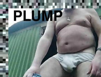 The plump ore in motion that stinks of boots at the foot of an abandoned cabin in the forest
