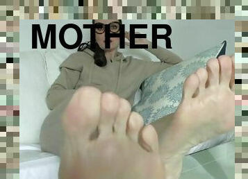 Stepmother: Strong Foot Smell in Fur Boots! Sniffing Feet and JOI Lady Vicotria Valente