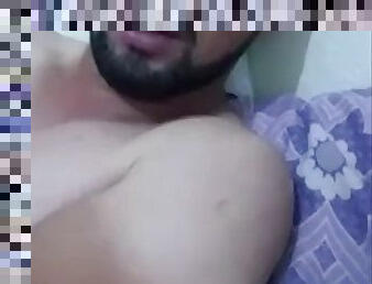 2 straight Turkish friends get horny and wank on the periscope