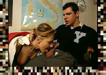 Italian Teacher Tutors 2 Students