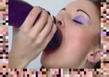 Dildo, Goth
