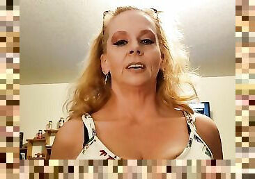 Mom Teaches Step Son to love blow jobs ***Roleplay***