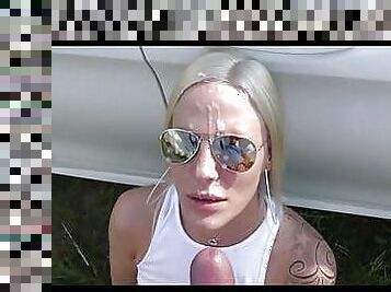 Amateur Blonde Teen Receives Big Heavy Cumspray Facial