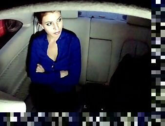 Brunette amateur gives bj to taxi driver