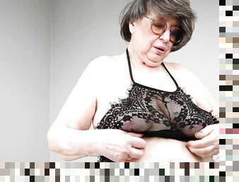 Rumpe, Store pupper, Bestemor, Hårete, Pussy, Russisk, Amatør, Eldre, Besta, Bbw