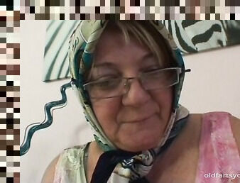 Dirty granny loves to watch her husband while he fucks a younger hottie