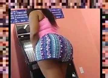 Re flip big booty laudry mat ass