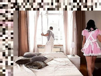 Hotel Manager Catches His Employer Fucking a Big-breasted Maid Jasmine Jae and He Joins for Balls