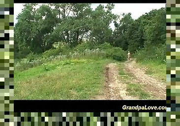 Grandpa gets lucky with a blonde babe in the public park