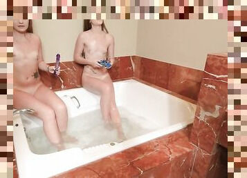 Mandi, Homoseksual, Kali pertama, Mandi (Shower), Putih, Gay, Anak kembar