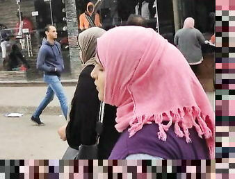 In afara, Public, Arab, Ascuns