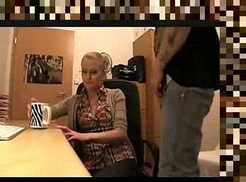 Briller, Kontor, Offentlig, Amatør, Anal, Tenåring, Blond, Pult