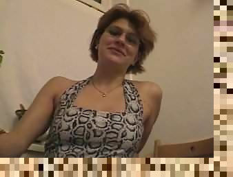 German Milf loves cum on her glasses