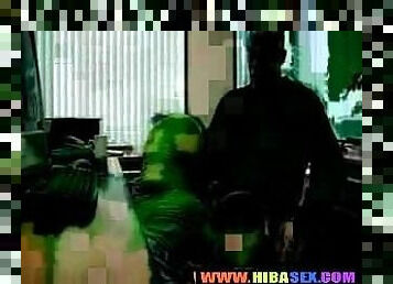 Arabe hijab suce son patron