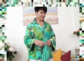 Tate mari, Bunica, Masturbare (Masturbation), Batran, Matura, Bunicuta, Milf, Jucarie, Mama, Compilatie