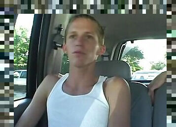 Two blonde horny twinks