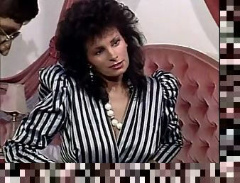 Teresa Orlowski - Mieux q une poupee gonflable