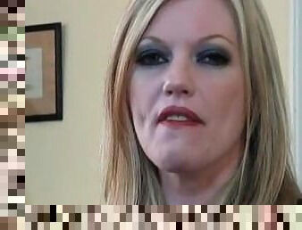 British Cougars - Holly Kiss