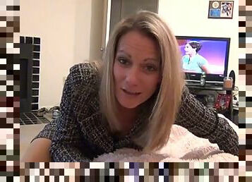 mommy gives pantyhose foot job D10