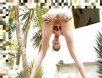 Tease and peeing of my girlfriend