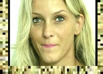 Stripping Blonde